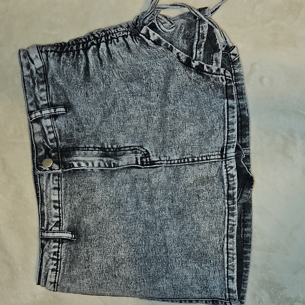 Windsor Acid Wash Gray Denim Skort with Side Ruched Drawstring